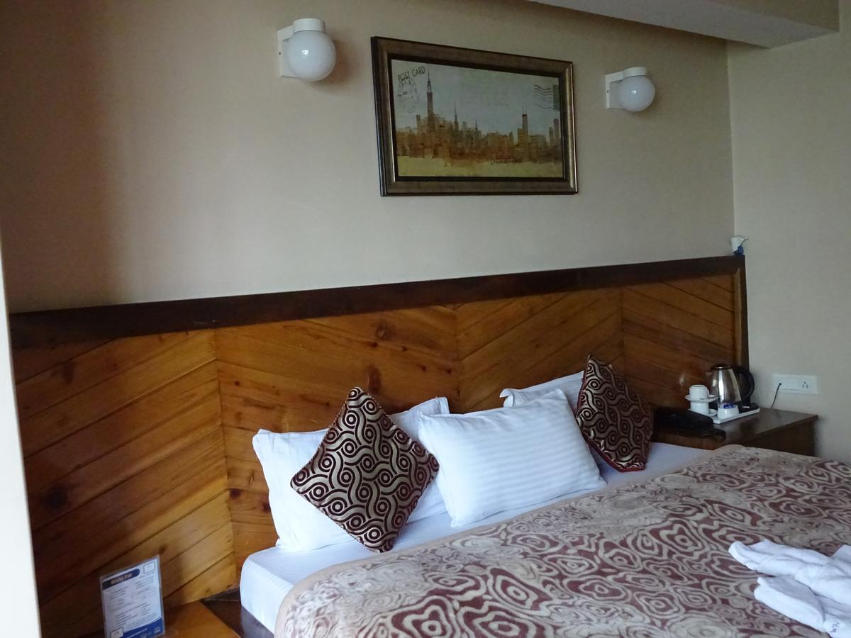 דרג'ילינג Hotel White Yak מראה חיצוני תמונה