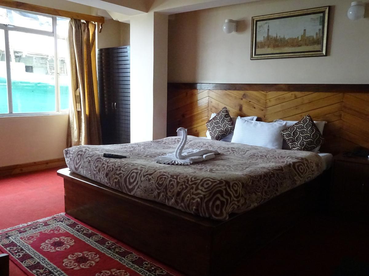 דרג'ילינג Hotel White Yak מראה חיצוני תמונה